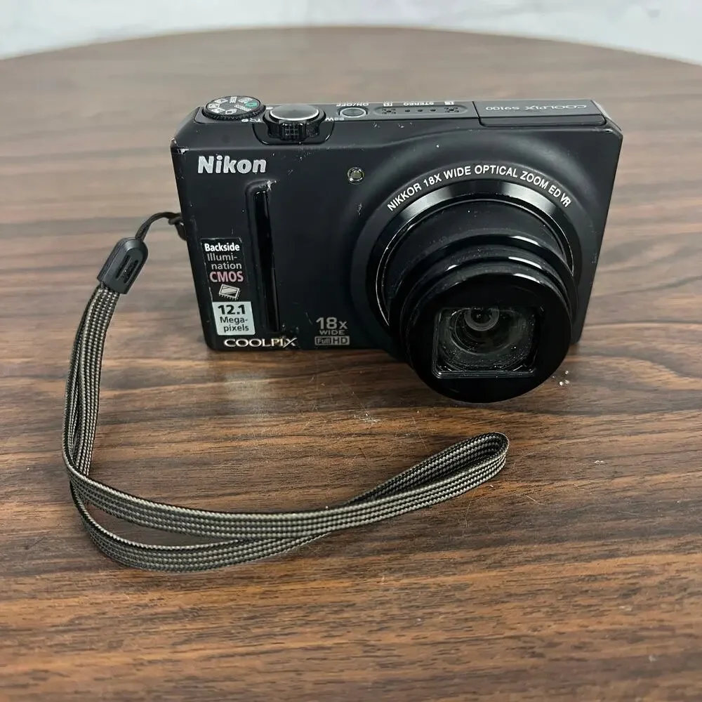 Nikon COOLPIX S9100 12.1MP 18x Optical Zoom Black Digital Camera Bundle